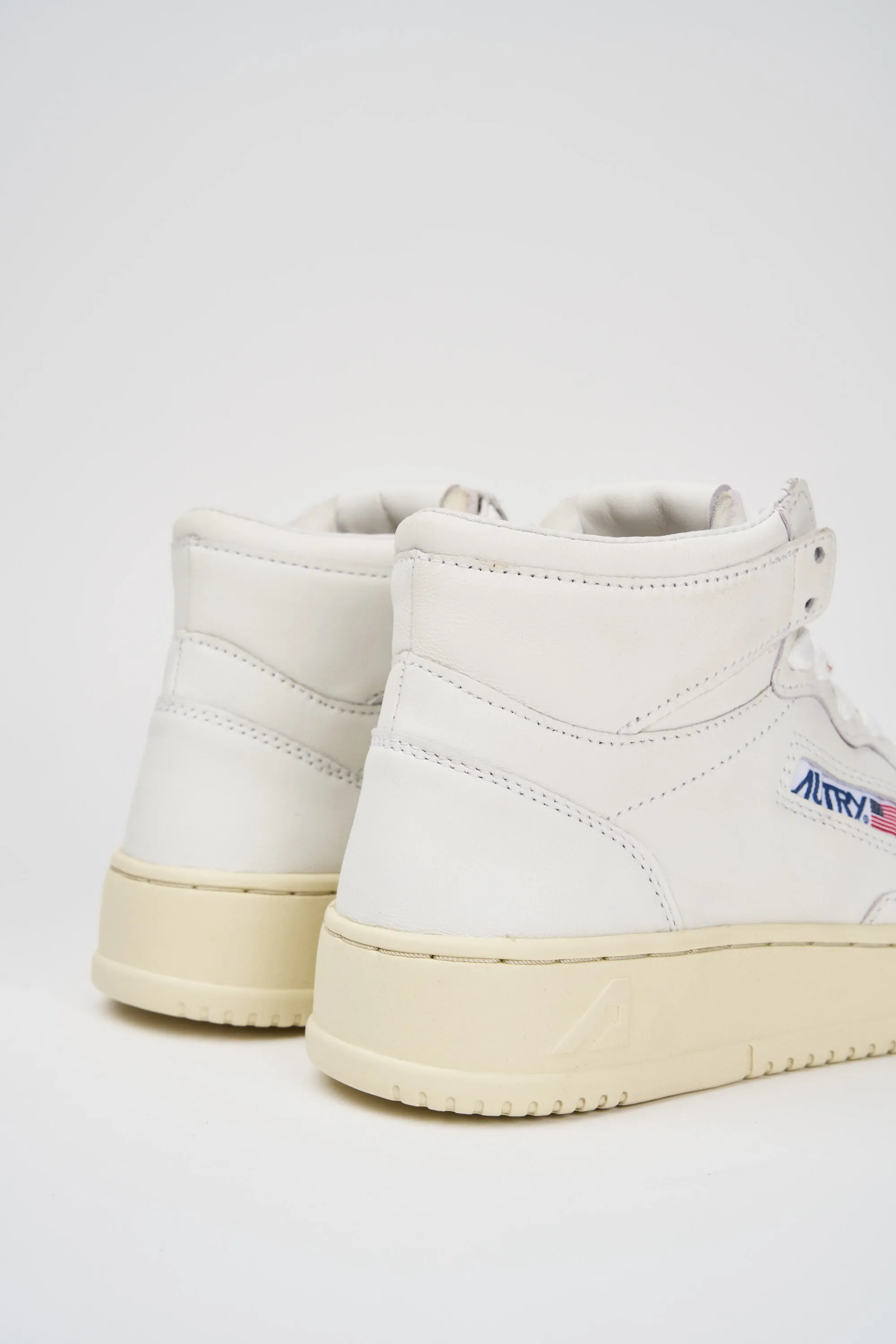 Autry Sneackers Medalist Mid Pelle Capra Colore Bianco 4051