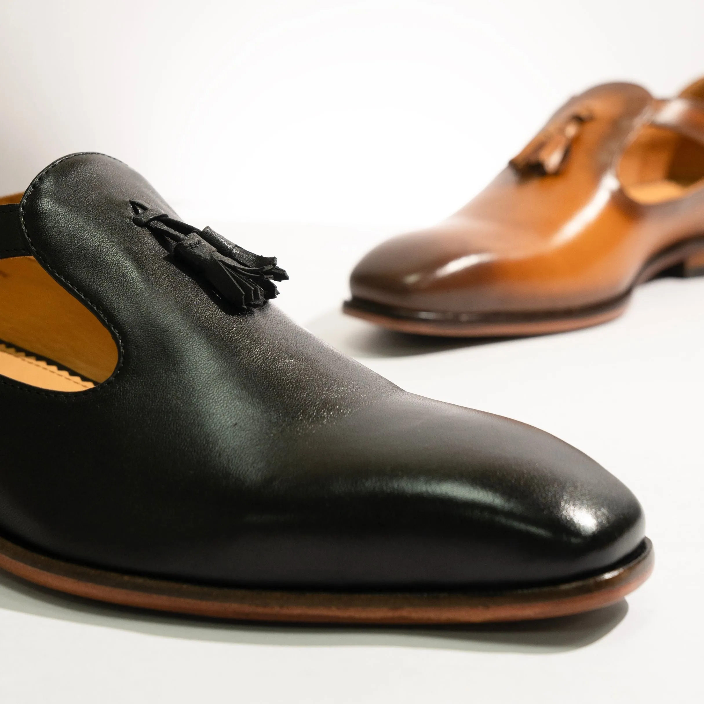 Bagh | Black Leather