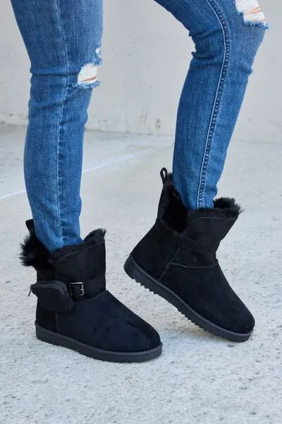 Black Plush Thermal Flat Boots