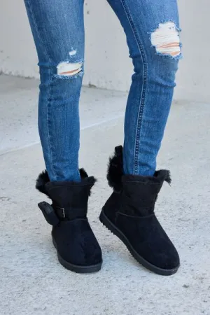 Black Plush Thermal Flat Boots