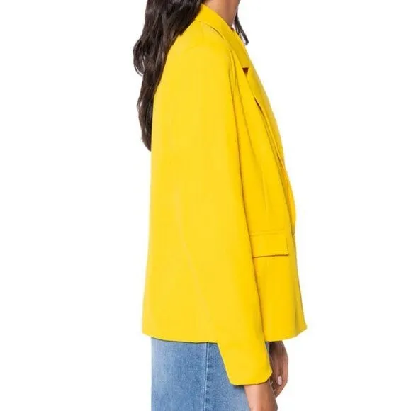 Callie Lives Elaine in the Sun AKIRA Spring Forward Relaxed Fit Yellow Blazer 1X