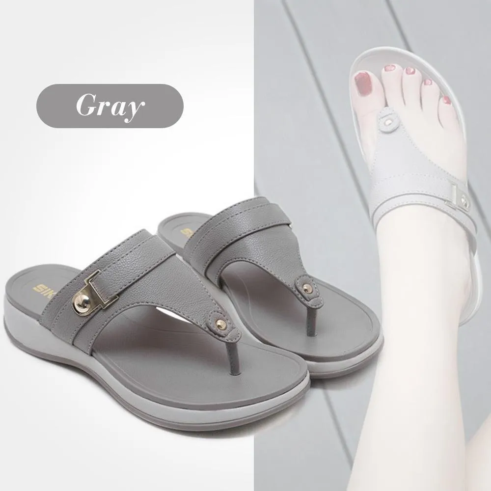 Comfortable Beach Sandals & Toe Clip Slippers