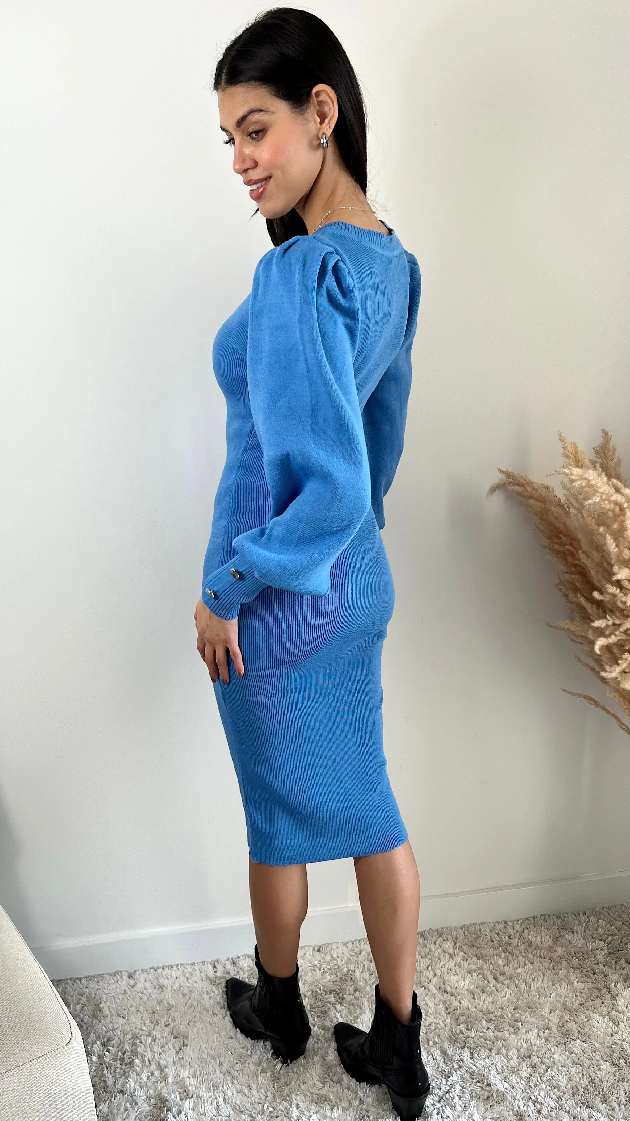 Cozy Balloon Sleeve Midi Dress in Ocean Blue