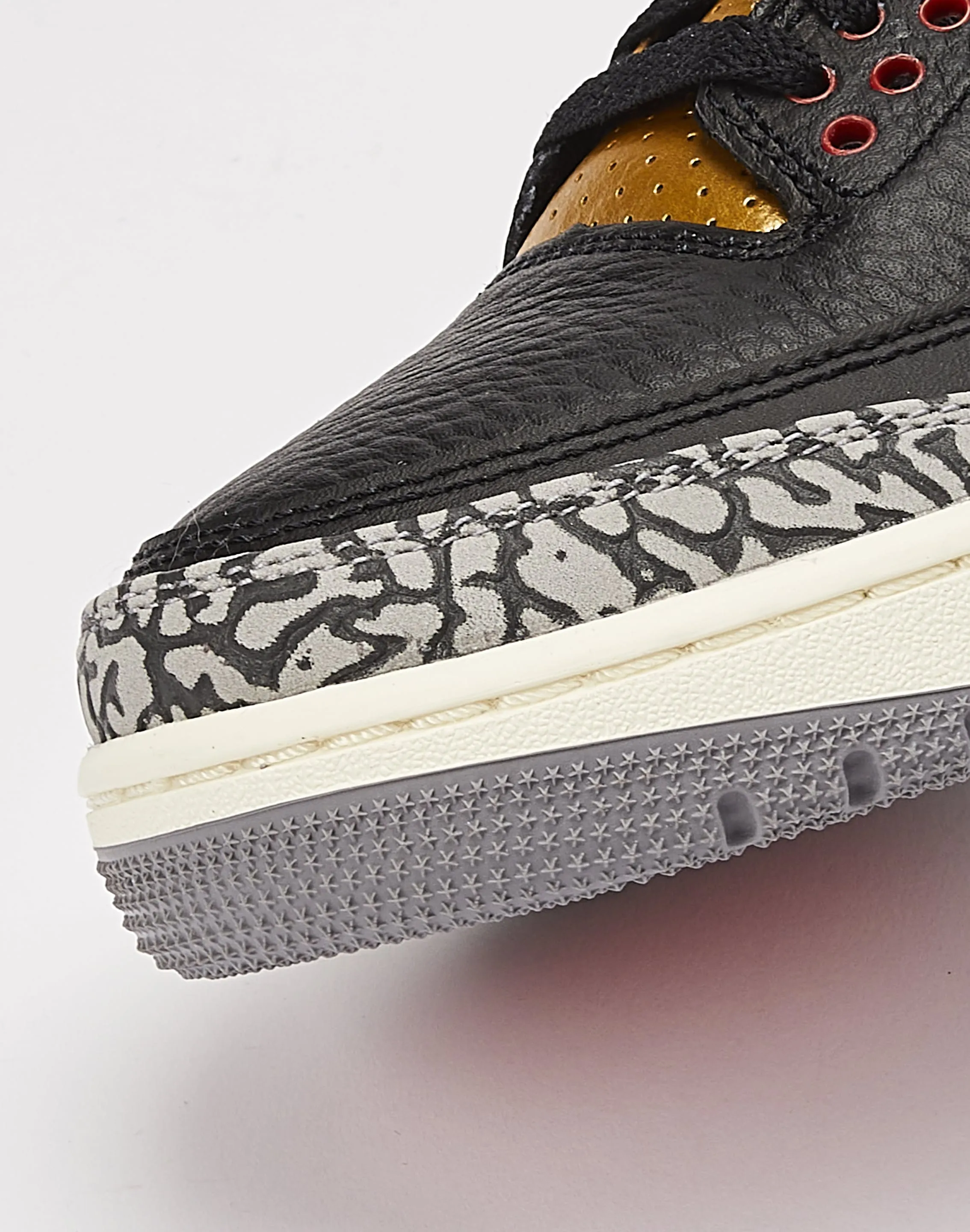 Jordan Air Jordan 3 Retro 'Black Cement Gold'