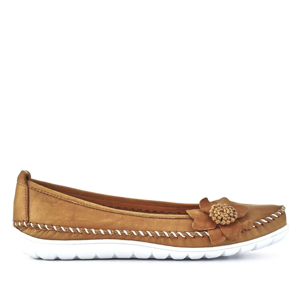 Lightweight Leather Pumps - SIMIN41000 / 326 772