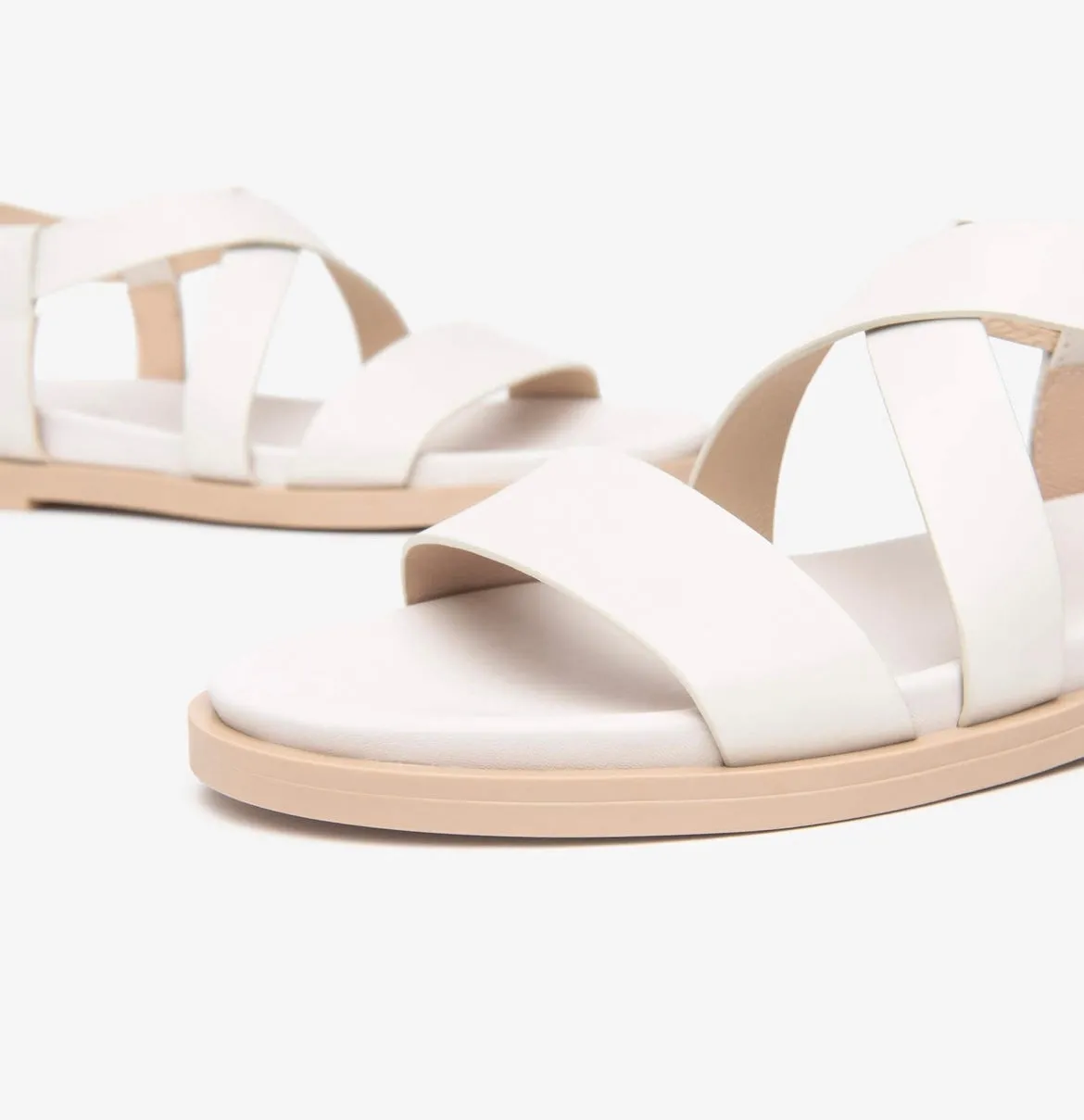 Nerogiardini white leather flat sandals