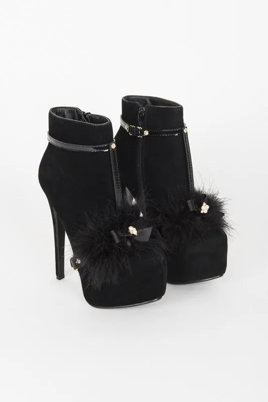 Ritsy Heel Cuffs
